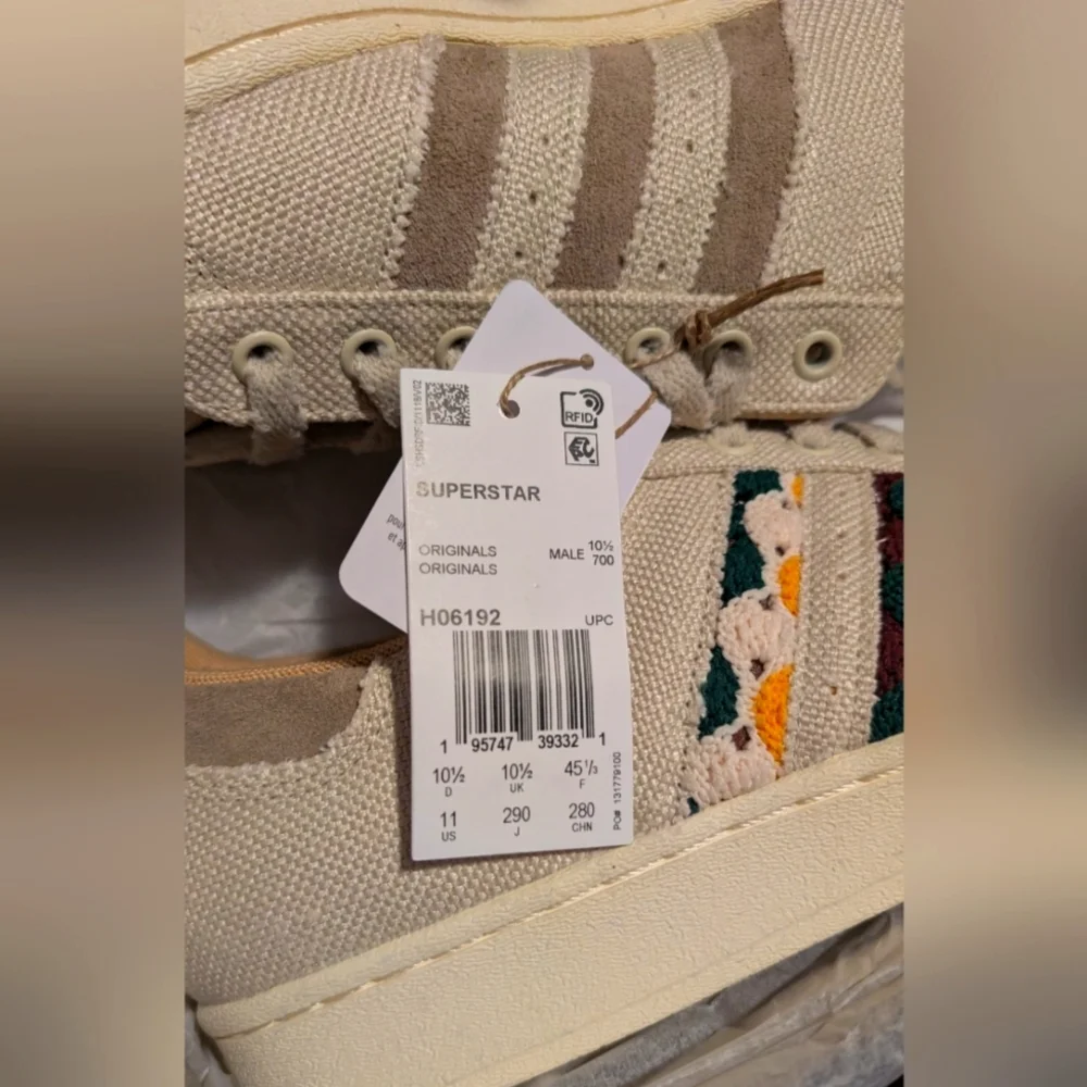 Adidas Superstar "Earth Day" *NWT* - Picture 10 of 13